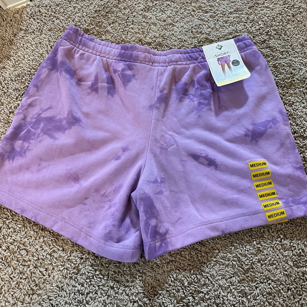 Womens Medium Purple Shorts. NWT.